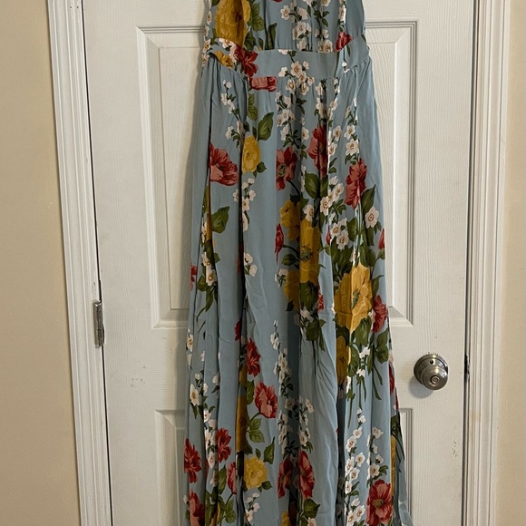 Reformation Andee dress in floral size 8 but altered to a size 6 - Picture 4 of 6